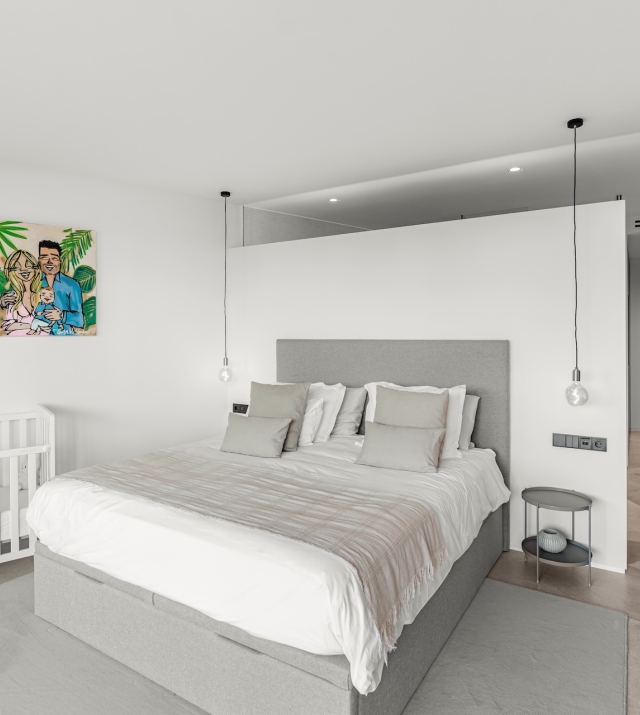 Resa Estates luxury vila Can Furnet modern Villa moderna bedroom 4.jpg